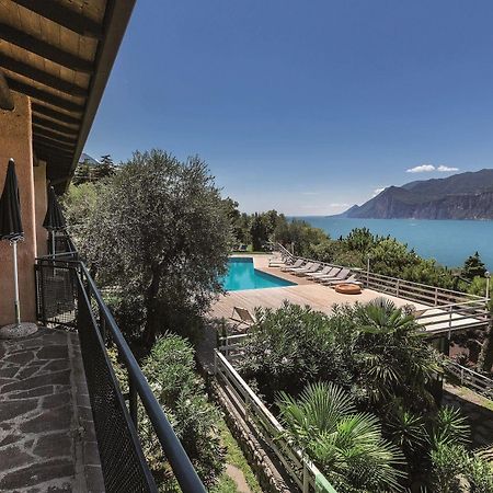 Residence Parco Lago Di Garda Мальчезине Экстерьер фото